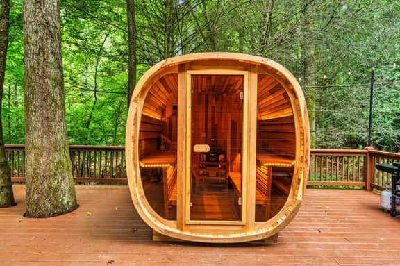 Riverfront Cabin: Hot Tub, Sauna, Arcade & Views - Image 3